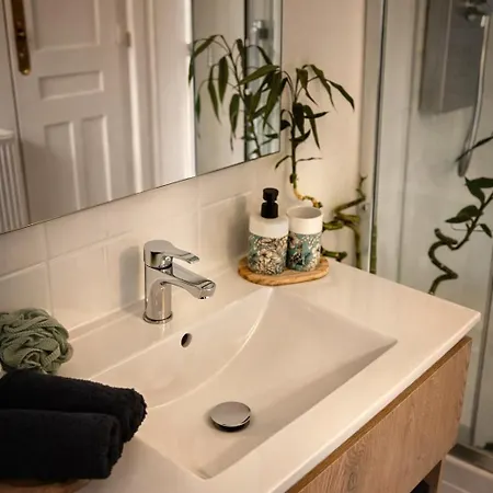 Peaceful Haven With Sea View Comfort And Charm Appartement