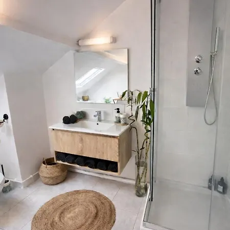 Peaceful Haven With Sea View Comfort And Charm Le Havre