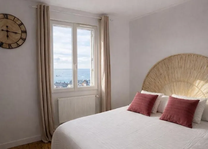 Peaceful Haven With Sea View Comfort And Charm